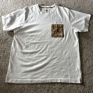 Kardo Huckberry Men’s XL White Shirt yellow flower pocket